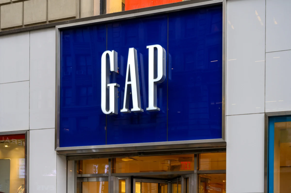 Gap Inc. Embraces AI to Revolutionize Customer Discovery and Styling, Marking a New Era of Fashion E-commerce